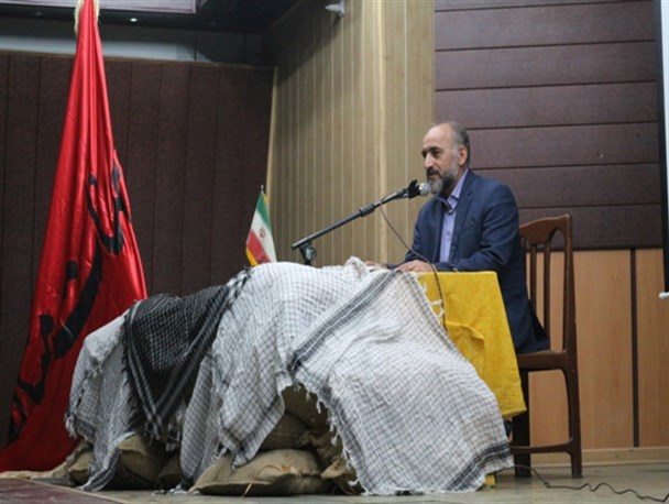 آموزش و پرورش ارتش بلندمدت یک کشوراست/ باید فرزندان را شهدا گونه تربیت کنیم