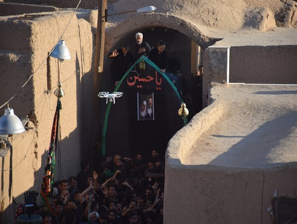 آیین نخل برداری حسینیه فیروآباد میبد برگزار شد + تصاویر