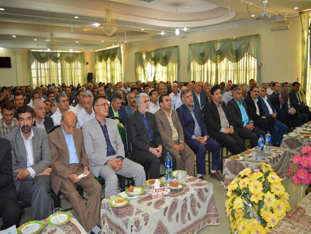 همایش فرهنگیان بازنشسته شهرستان خرامه برگزار شد