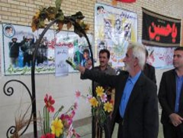 زنگ آغاز سال تحصیلی برای پنج هزار و ۹۰۰ دانش آموز فریدونشهری نواخته شد