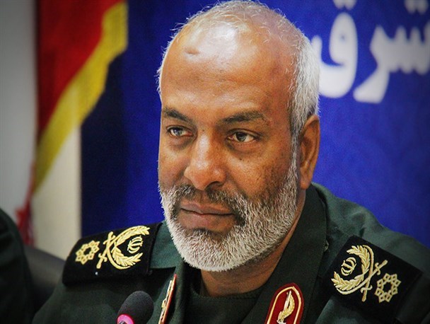 با پیروزی انقلاب اسلامی سیلی محکی بر صورت دشمن زدیم/ ندادن حتی یک وجب از خاک کشور به دشمن اقدام ارزشمند و مقدسی بود