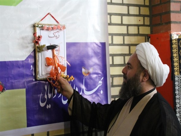 زنگ ایثار و شجاعت در مدارس پلدشت نواخته شد+ تصاویر