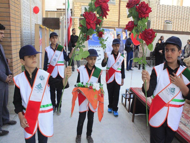زنگ بازگشایی مدارس استان یزد در میبد به صدا درآمد