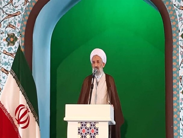 حرکت ملت ایران روی خط مقاومت ترسیم شده است/تخریب اموال نماد توطئه دشمنان