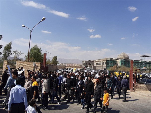 حضور گسترده مردم در راهپیمایی محکومیت آشوبگران در سمنان