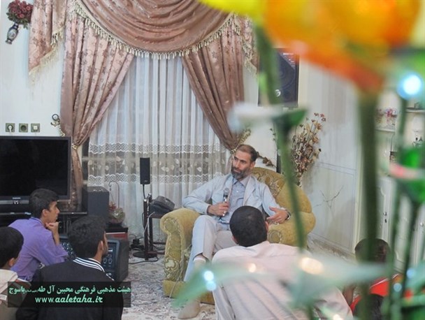 پایبندی انسان به نماز باعث فزونی رزق و روزی می شود