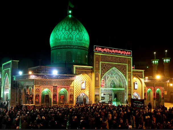 حضور دستجات عزاداری در شب تاسوعا در حرم مطهر سلطان سیدجلال‌الدین اشرف