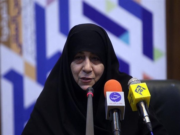 برگزاری سه نشست علمی در ایام اربعین/ واکنش زنان خارجی به قرائت جمعی قرآن بانوان ایرانی