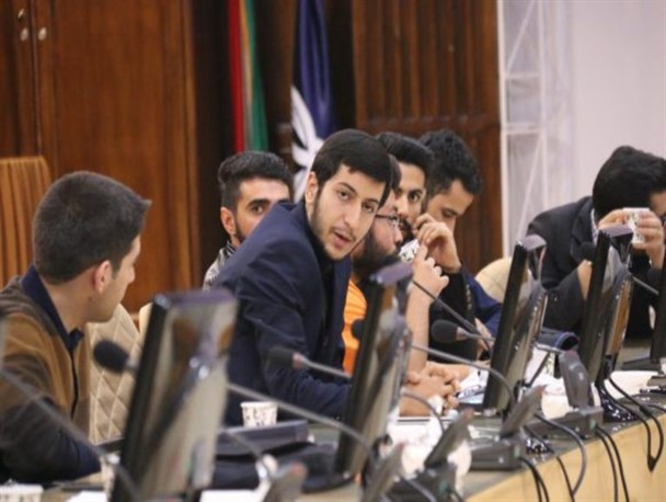 برخورد گازانبری با دانشجویان علوم پزشکی ارومیه کذب است/ منوی نیم‌پرس از دورریخت غذا جلوگیری می‌کند