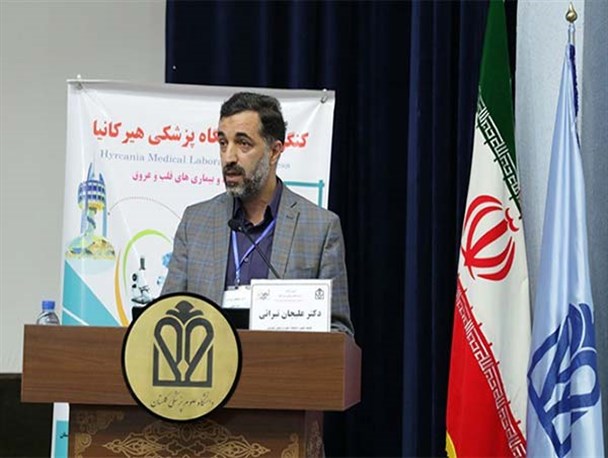 ستاد کرونا گاهی به تصمیمات علمی اهمیت ویژه ای نمیدهد/ فاصله مردم از فاصله گذاری عامل اصلی شیوع مجدد کرونا