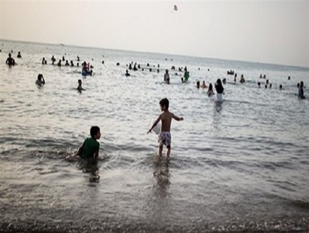 ساخت مراکز تفریحی سالم برای بانوان ضروری است/ مسئولان از بی‌بندوباری و ابتذال در ساحل جلوگیری کنند