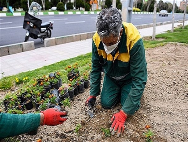 قصه پُرغصه کارگران شهرداری خرم‌آباد تمامی ندارد/ ۶ ماه بدون حقوق و سفره‌های خالی!