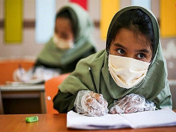 بازگشایی مدارس به تعویق افتاد