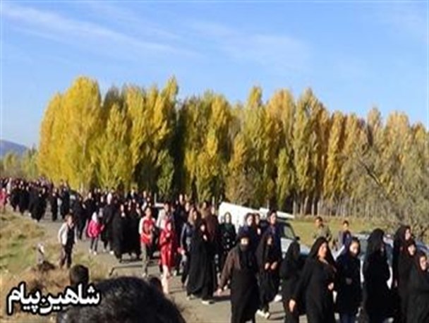 همایش کوهپیمایی خانوادگی در شاهین دژ+تصاویر