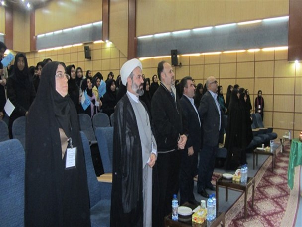 هشتمین  همایش تاج بندگی در گرمسار برگزار شد