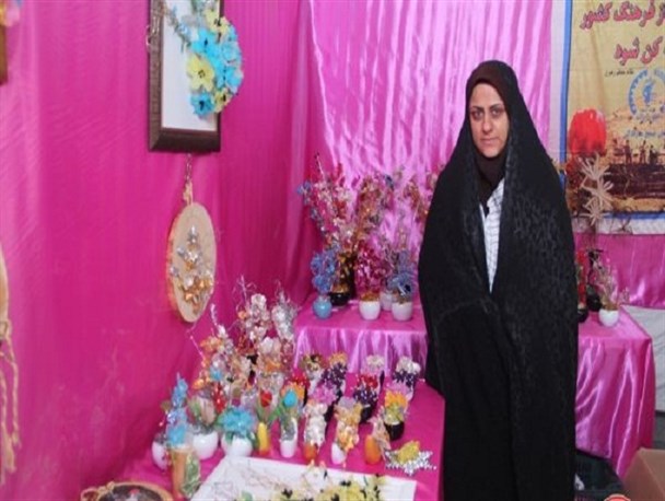 کارآفرینی با کمترین هزینه/ فعالیت هنری در روحیه بانوان تاثیر گذار است