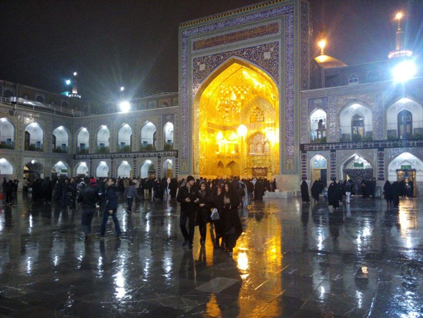 بهشت الرضا(ع) بارانی است + تصاویر