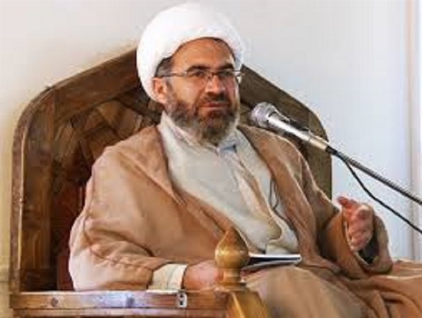 بسیجی؛ به آمریکا اعتماد ندارد و همیشه مرگ بر آمریکا می گوید