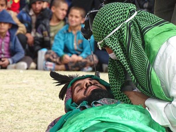 مراسم تعزیه‌ شهادت امام حسین(ع) در دیشموک برگزار شد/تصاویر