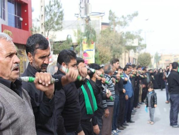 ندای «لبیک یا زینب(س)» در شهرستان خاتم طنین انداز شد