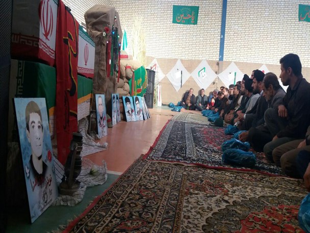 یادواره ۳۲ شهید دهستان سادات محمودی/عکس