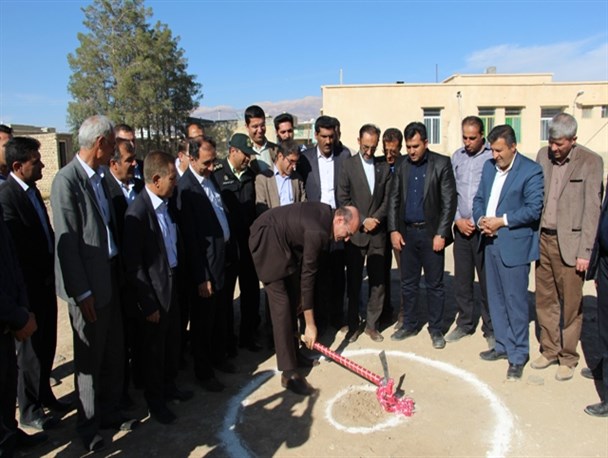 کلنگ احداث درمانگاه روستای کوشکک به زمین زده شد
