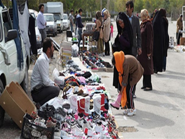 بازار داغ فروشگاههای خیابانیِ شبانه/ از کسب روزی حلالِ فروشندگان تا لزوم ساماندهی توسط شهرداری +عکس
