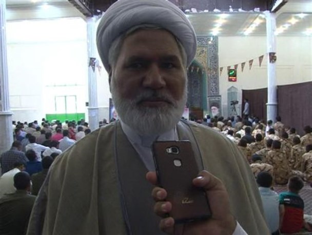 بسیج پدیده ای در دل انقلاب است/ ایمان و ولایتمداری از خصوصیات ممتاز بسیج است