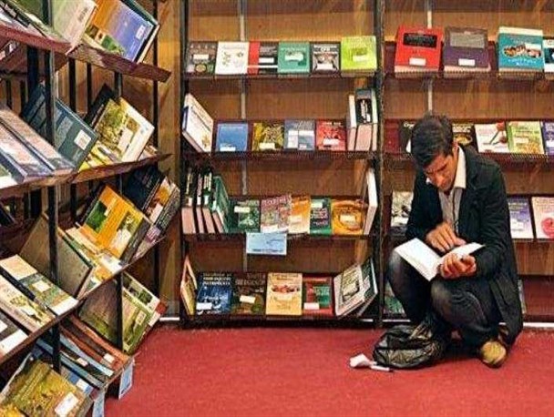 نقش و حضور خیرین در مسائل فرهنگی به خصوص کتابخانه‌ها ناچیز است/کمبود منابع ویژه کودکان از مشکلات کتابخانه‌هاست