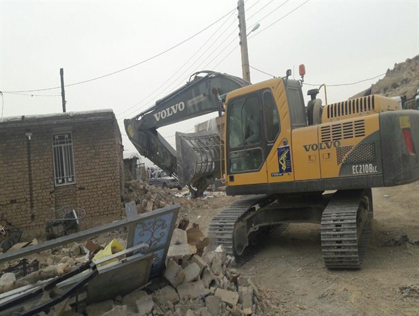 آماده سازی 60 کانکس برای اعزام به مناطق زلزله زده