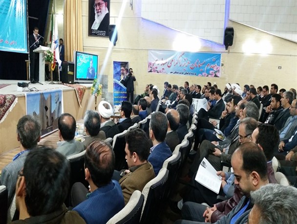 تشکیل فراکسیون قومیت‌ها در مجلس کار اشتباهی بود