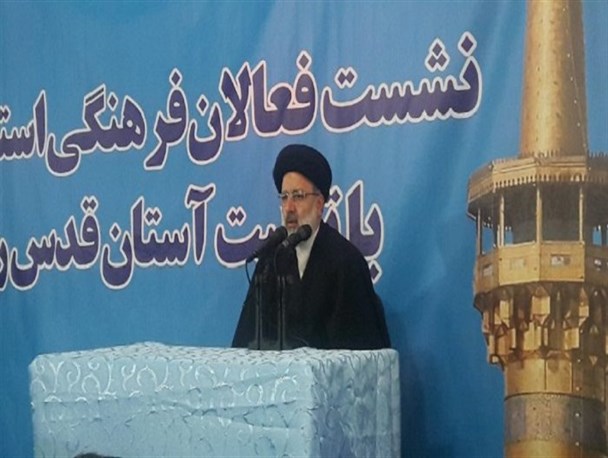 راه پیروزی بر دشمن تسلیم شدن نیست بلکه ایستادگی است/فعالان عرصه فرهنگی بدانند راه برون رفت از هجمه دشمن مصون سازی جوانان است