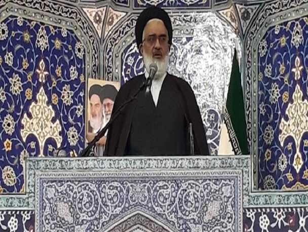 تقویت تولید ملی و کارآفرینی تنها راهکار مقابله با تحریم‌های دشمنان است/ لزوم تکمیل شبکه ملی اطلاعات