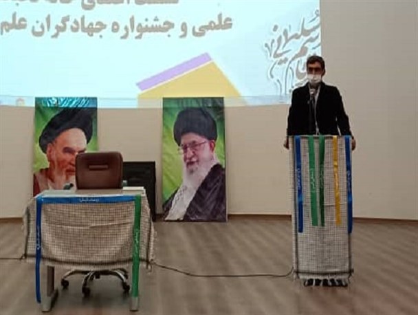 مسئولان در میدان عمل از راهبردهای نخبگان استفاده کنند