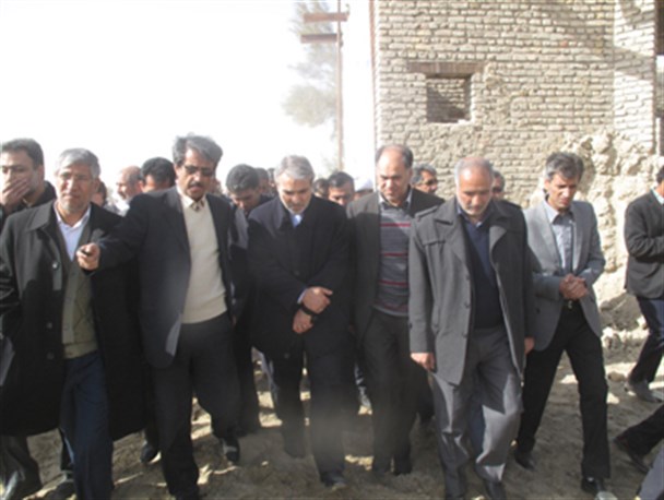 تصاویر/ بازدید دکتر نوبخت از مناطق مرزی سیستان