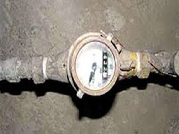 شهروندان از ریختن آب گرم بر روی کنتور در زمان یخ زدگی خودداری کنند