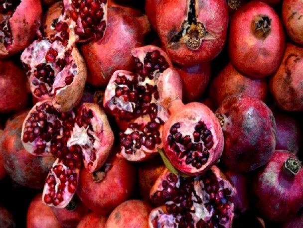 قیمت میوه  در بازارهای سنتی و شهری میانه + تصاویر
