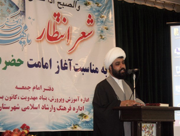 امروز شعر در اختیار ارزشها و انسانیت است