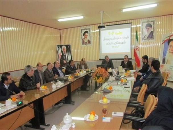 ضرورت آشنا سازی جوانان و نوجوانان با انواع آسیب های اجتماعی