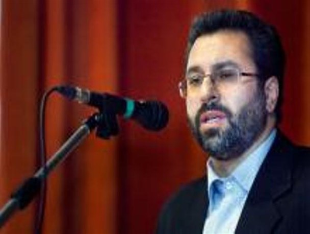 مهمترین حربه استکبار جهانی علیه انقلاب مبحث اقتصادی است/ تزریق بدون نظارت نقدینگی عامل رکود