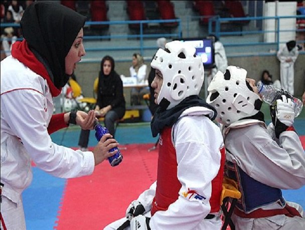 مسابقات تکواندو بانوان برگزار شد