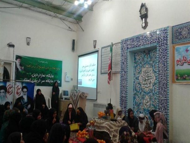 برگزاری جشن شب یلدا در دبیرستان سپیده کاشانی قاین+تصویر