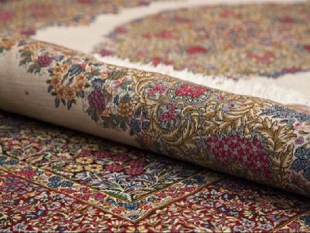 قالی از دل کویر که زینت بخش مجلس سنا بود/ راور در آستانه ثبت ملی به عنوان فرش‌ دستباف
