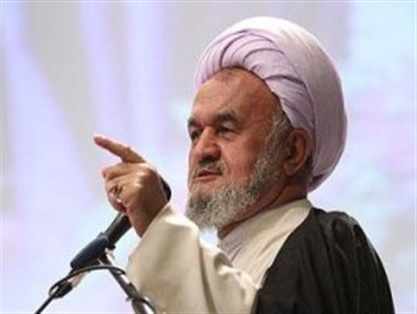 غربی ها با حمایت مذاهب ساختگی بزرگترین ضربه را به اسلام می زنند