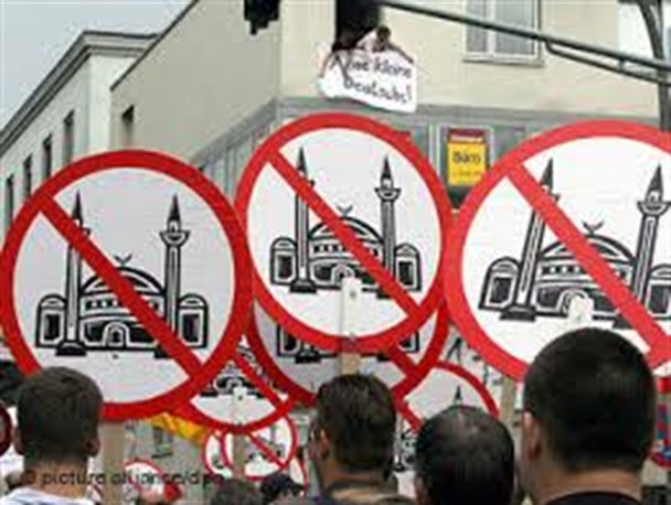 پشت‌صحنه توهین به پیامبر سران استکبار جهانی قرار دارند