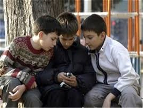 جولان گوشی همراه در مدارس شهرستان سرپل ذهاب