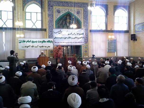 طلاب همدانی خروشیدند / پشت صحنه اهانت‌ ها به پیامبر اسلام صهیونیست‌ها قرار دارند