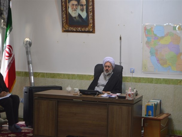 لزوم محوریت نماز در انجام امورات/ نهادها و ادارات مختلف در برپایی نماز جماعت پشگام شوند