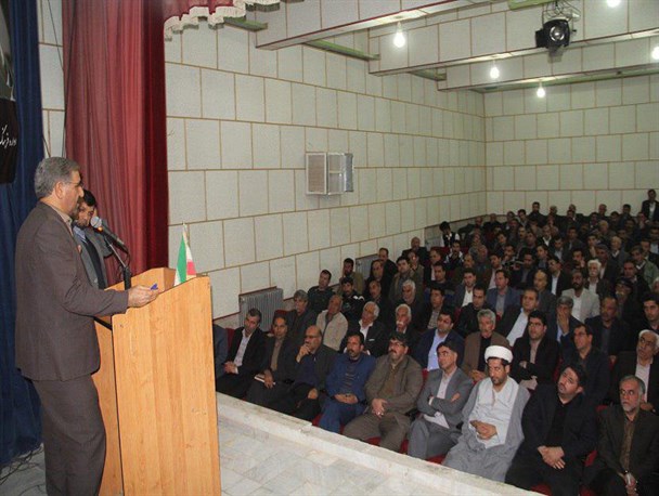 دیدار مردمی نماینده مجلس شورای اسلامی با مردم شهرستان قصرشیرین/ دکتر تجری مشکلات مردم شهرستان را بررسی کرد