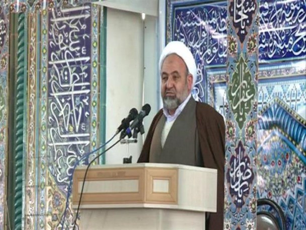 لزوم برخورد قاطعانه با ثروت اندوزان کشور/ وضع قوانین بازدارنده برای واردات کالاهای غیرضروری